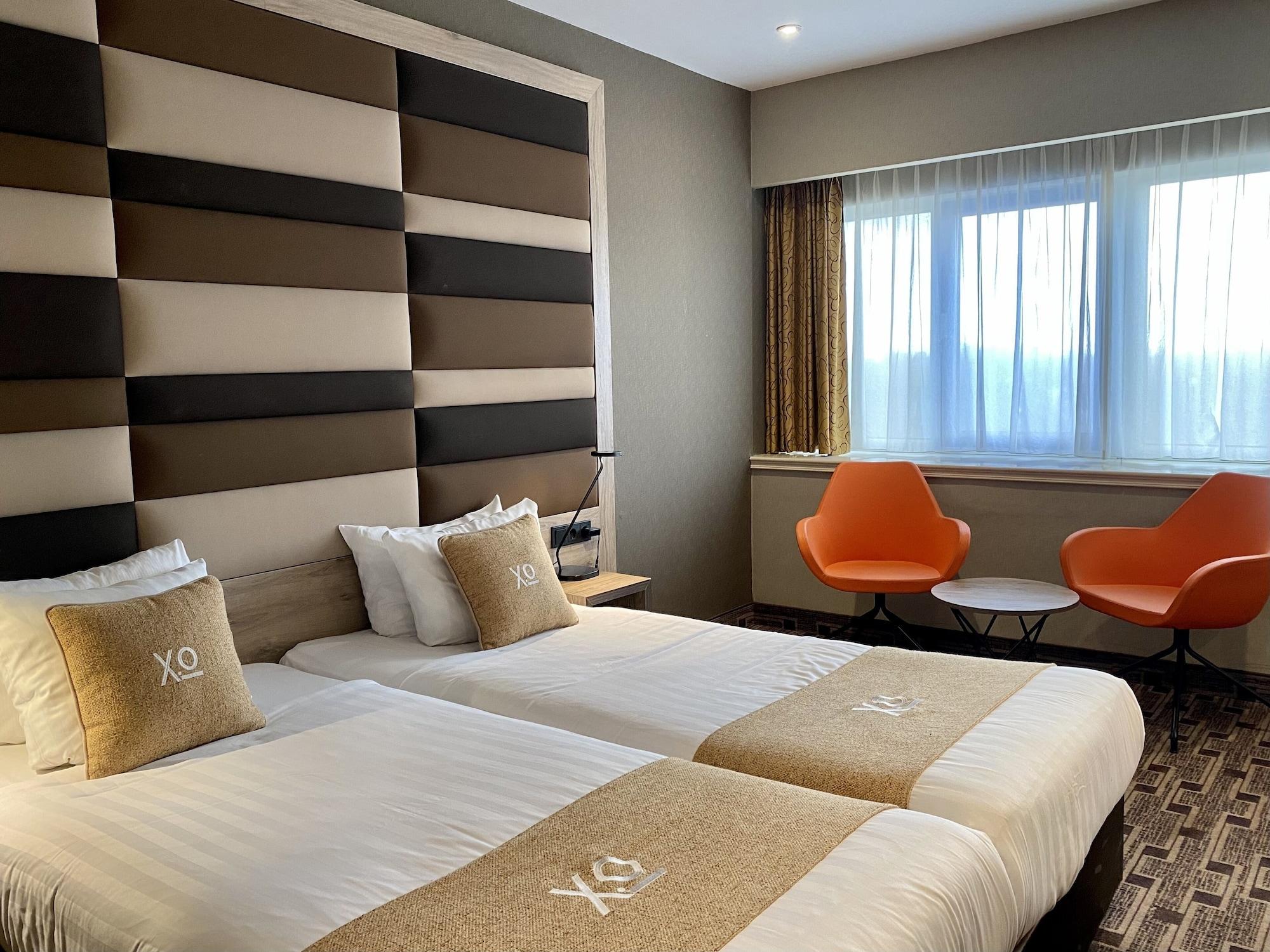 Xo Blue Tower Khách sạn 4*