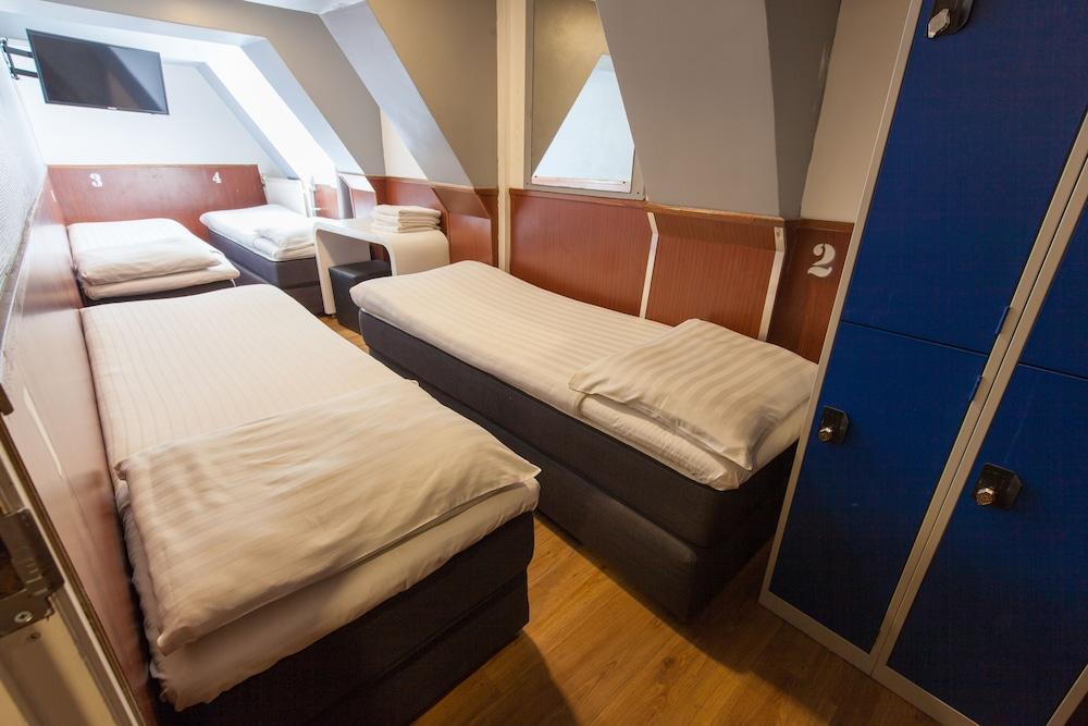 Hotel Travel 2*