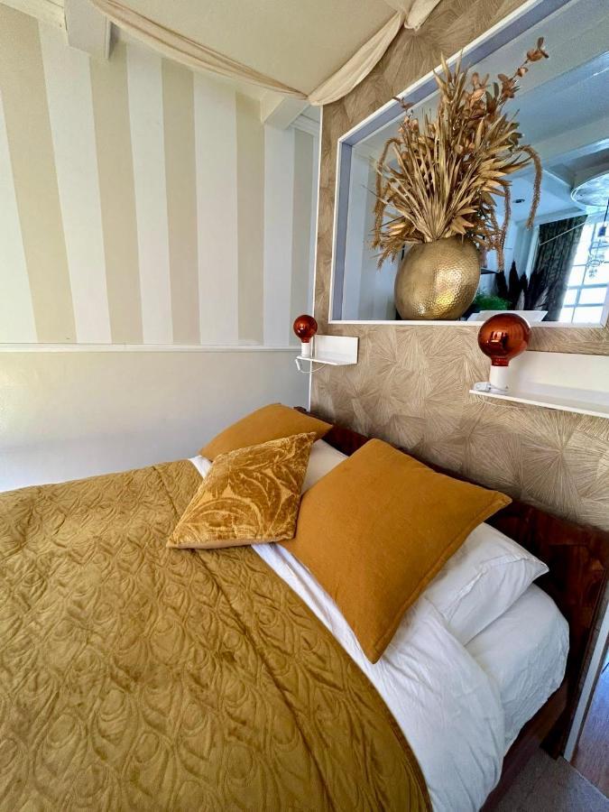 The Enlightened House Luxury Khách sạn