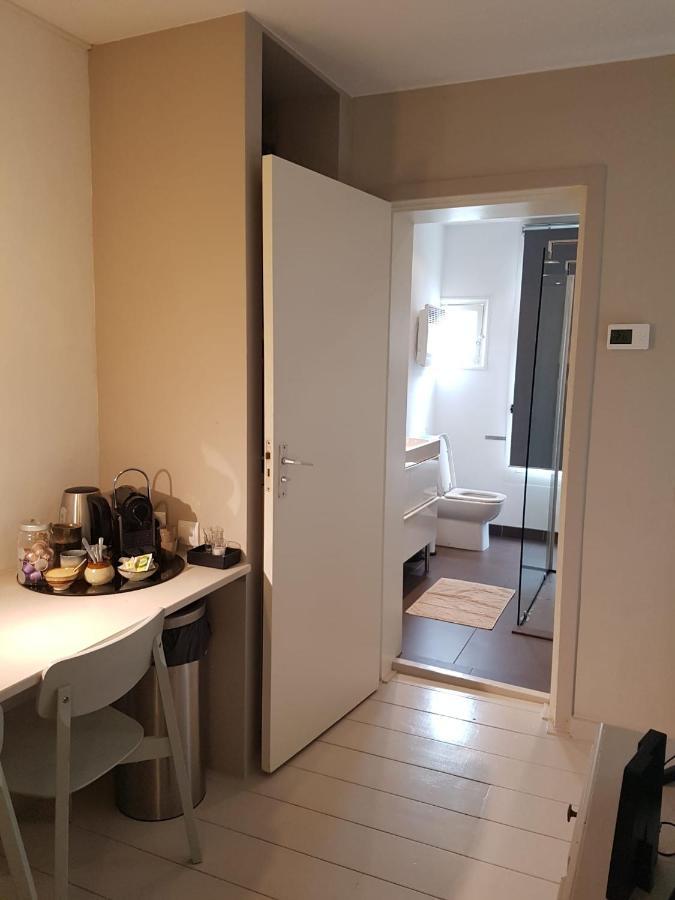 The Superstay Boutique Guestroom