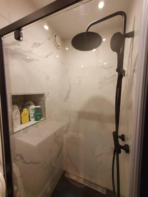 Appartement Met 2 Slaapkamers En Tuin In Amsterdam