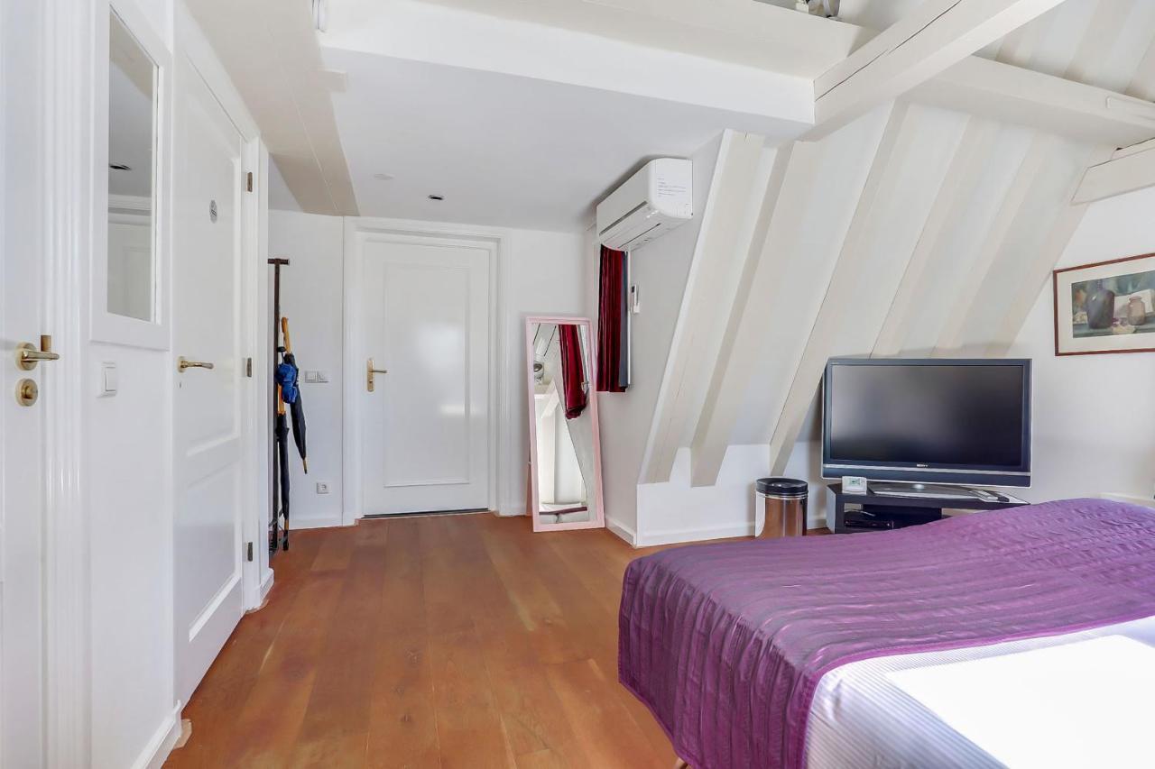 Guest house City-centre, Canal-house, Luxurious , Stylish Bedroom, Ensuite Bathroom