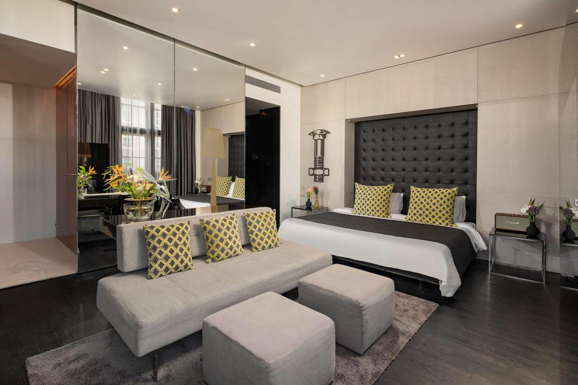 Khách sạn Art'otel Amsterdam, Powered By Radisson