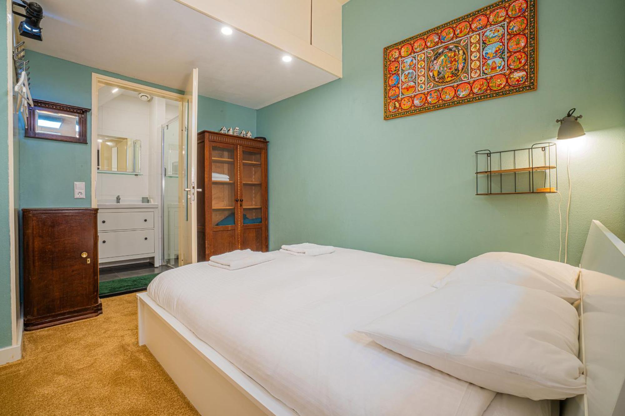 Ở trọ Fully Fitted - 15 Min From Station Amsterdam