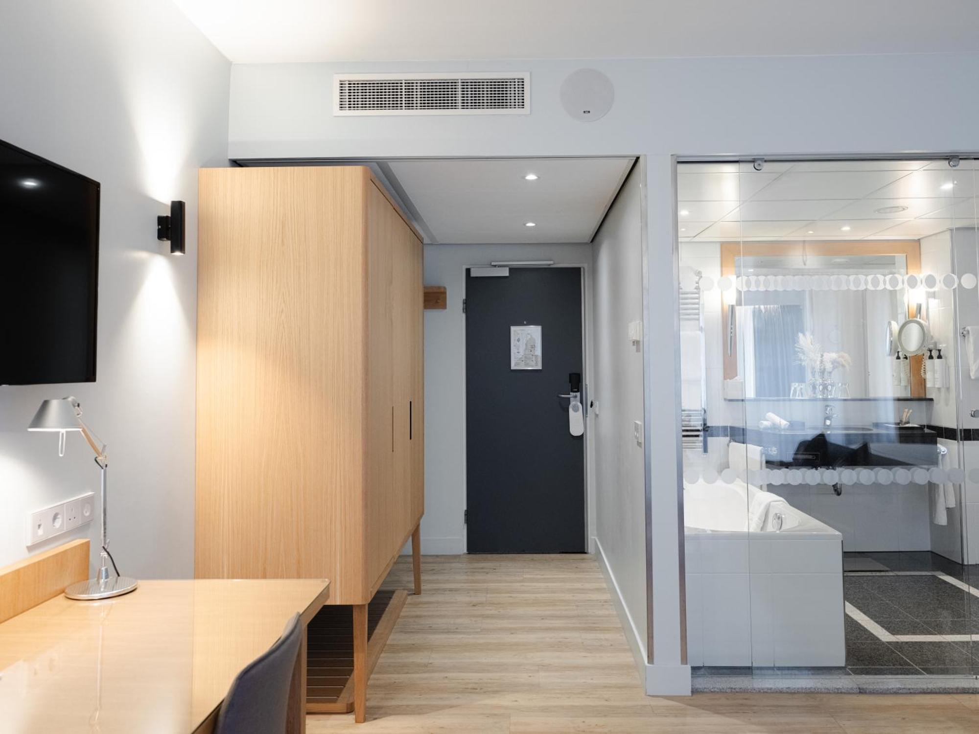 Swissotel Khách sạn Amsterdam