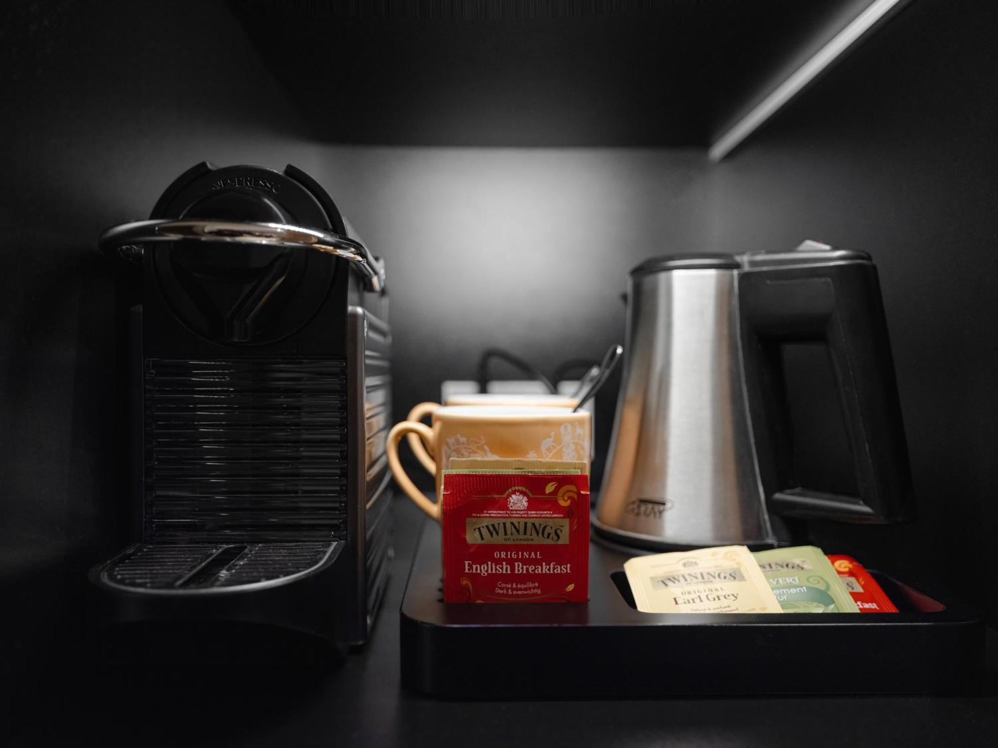 Khách sạn Swissotel