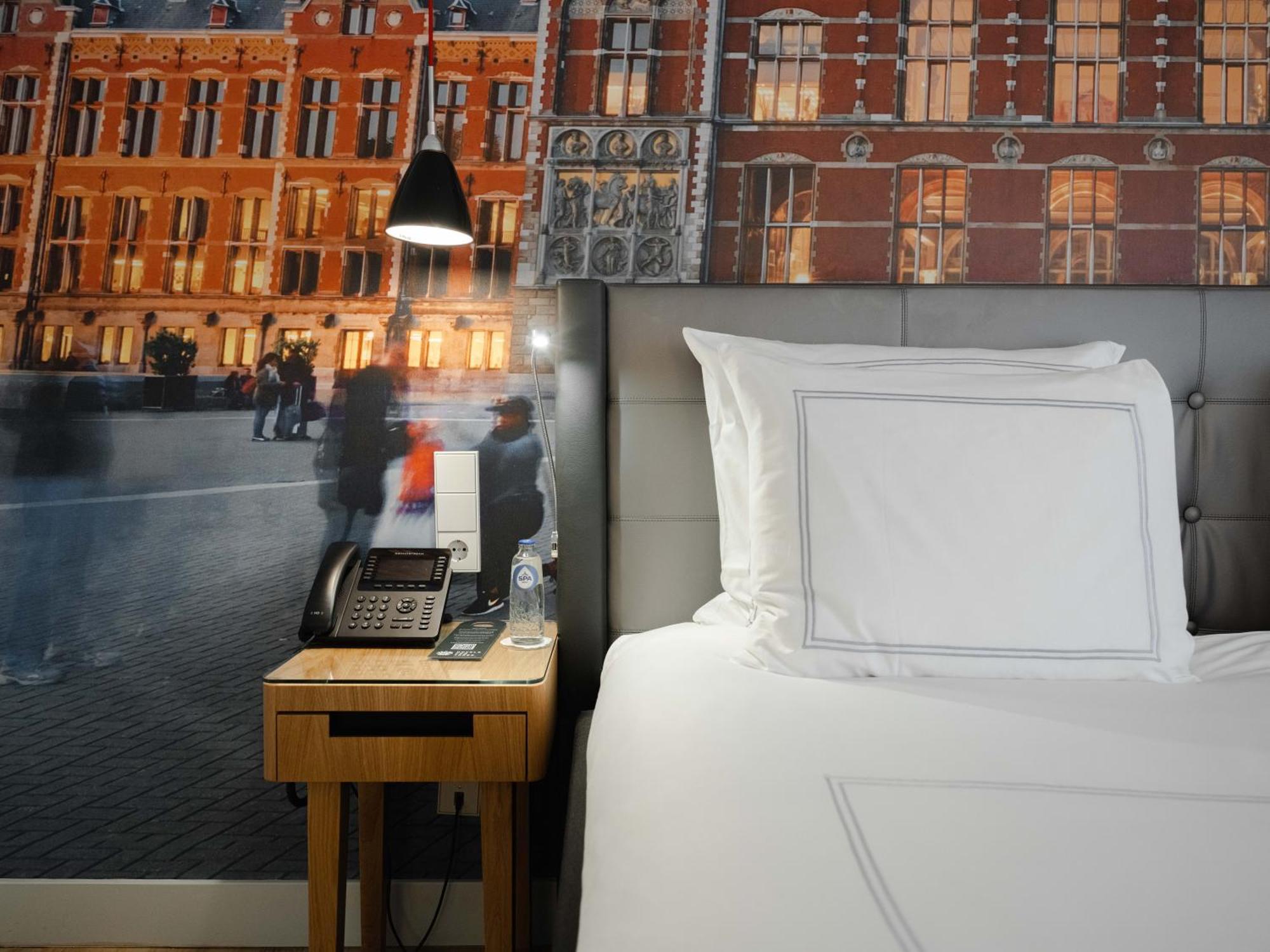 Khách sạn Swissotel