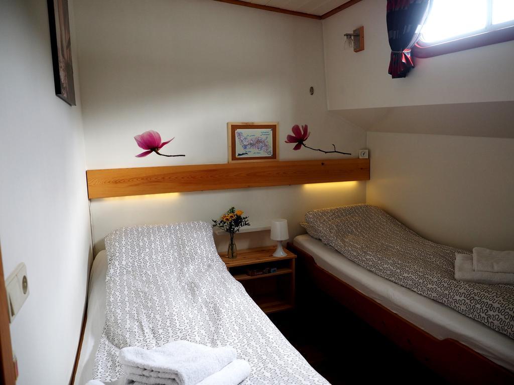 Hotel Hotelboat Allure 2*