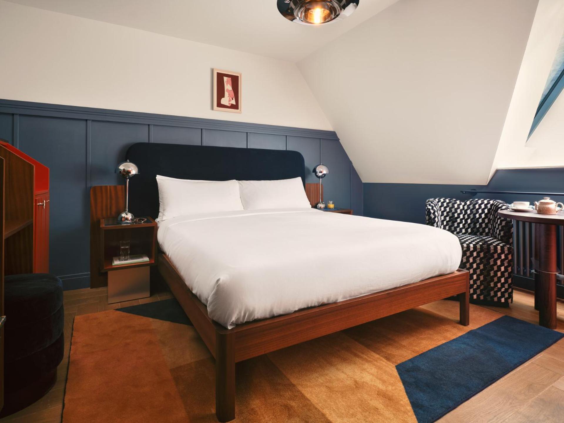 Khách sạn The Hoxton, Lloyd Amsterdam