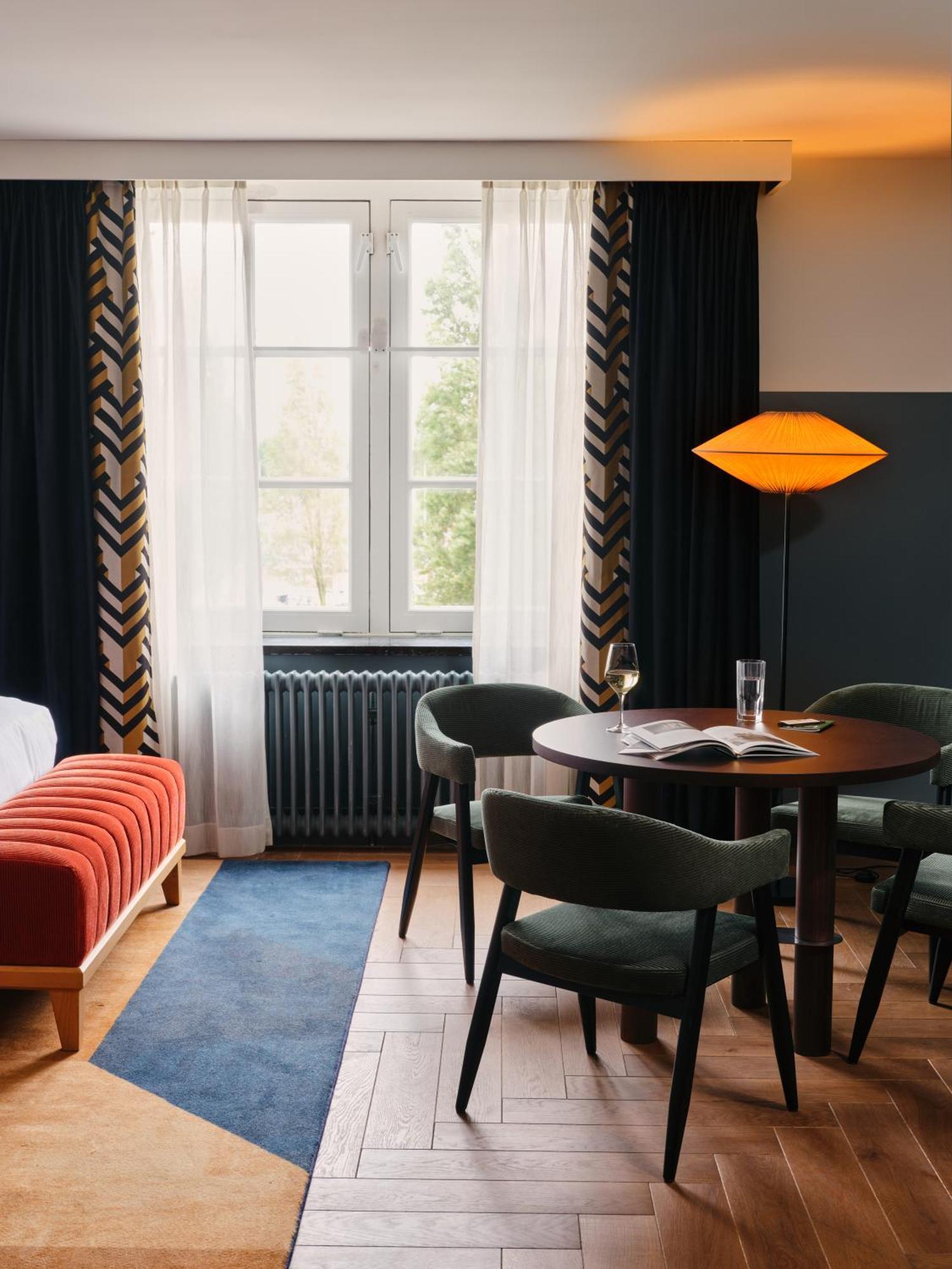 The Hoxton, Lloyd Khách sạn 4*