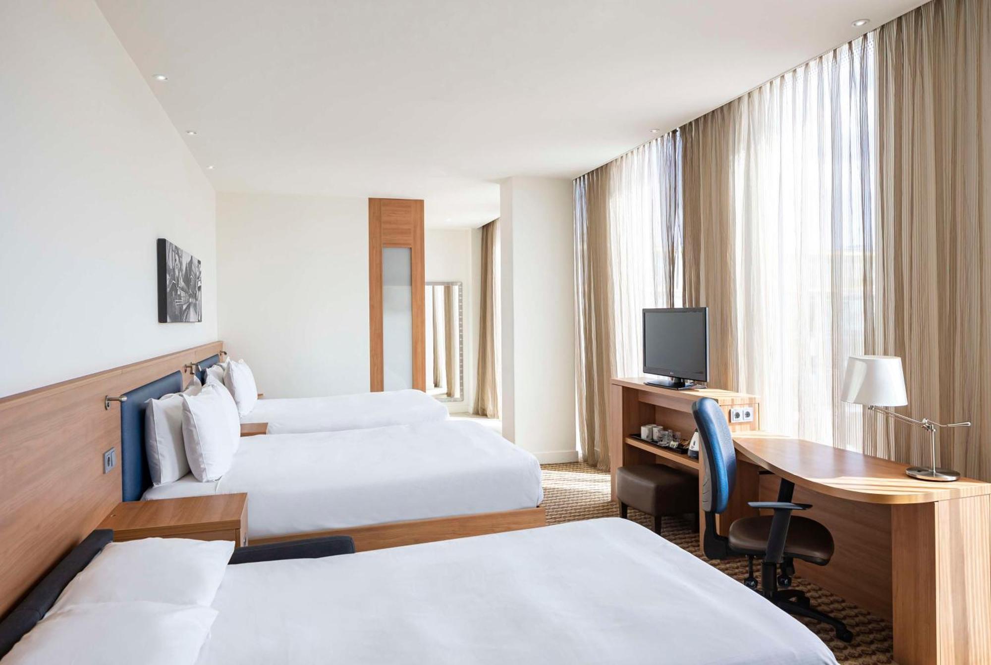 Khách sạn Hampton By Hilton Arena Boulevard Amsterdam