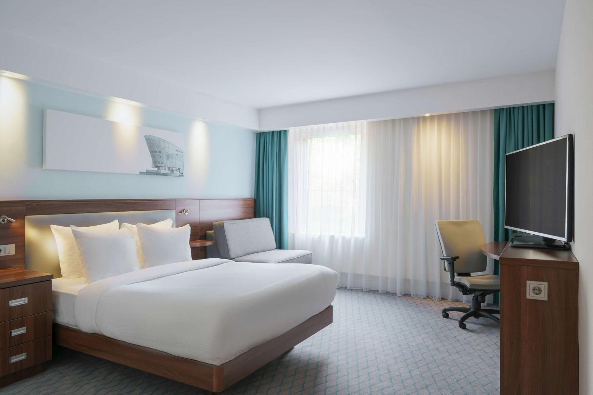 Hotel Hampton By Hilton Centre East