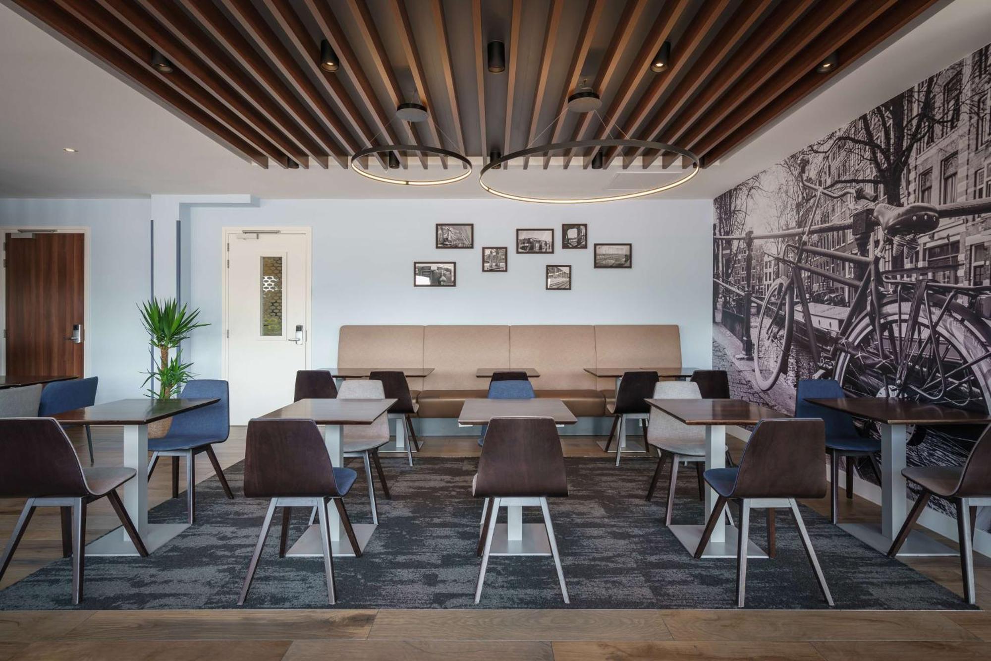 Hampton By Hilton Centre East Hotel Amsterdam