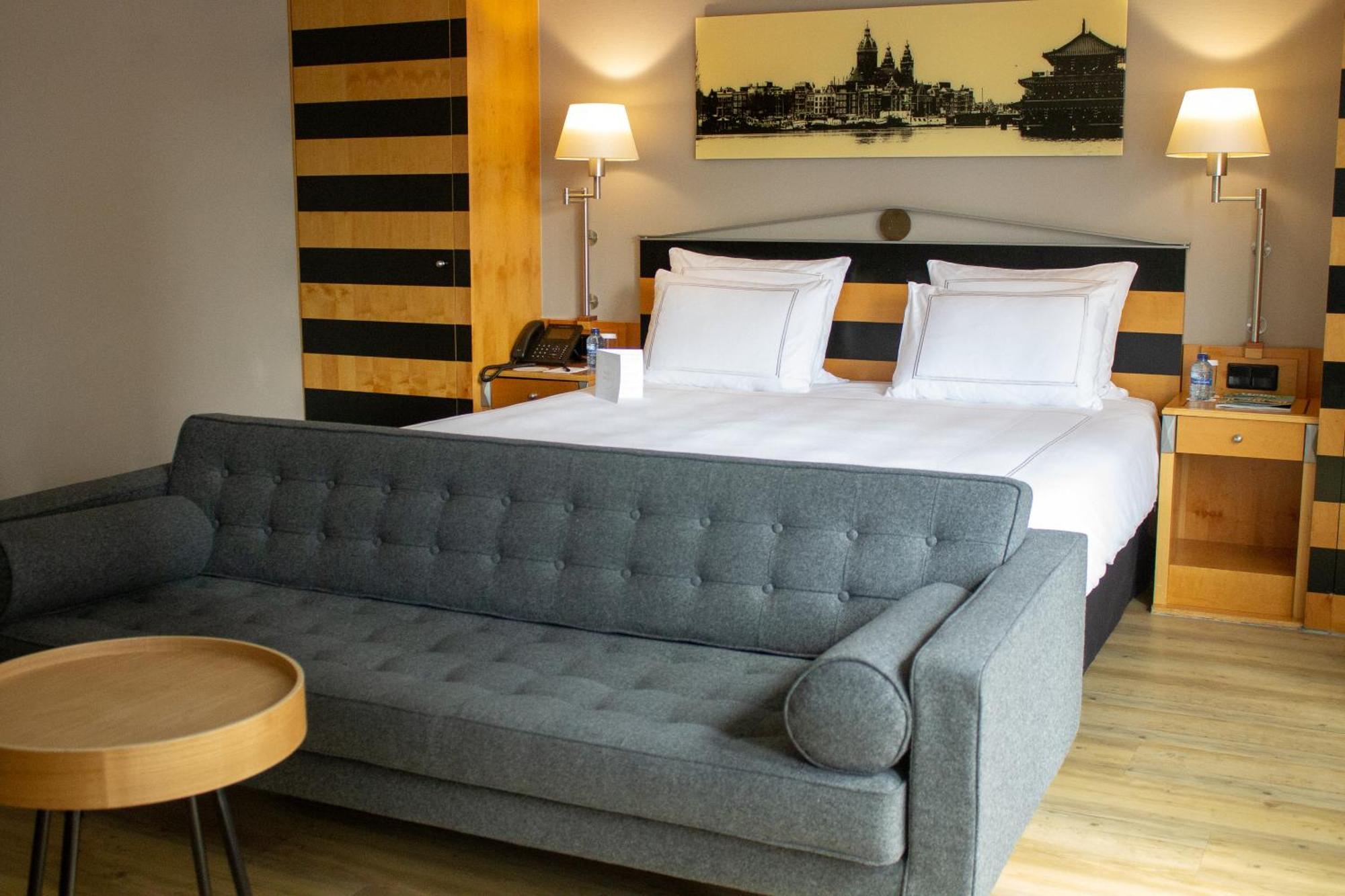 Khách sạn Swissotel 4*