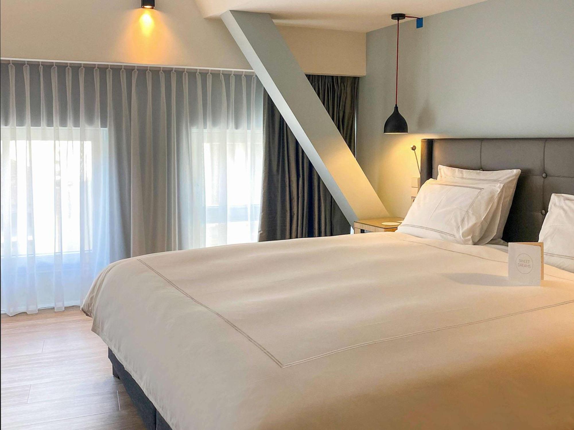 Khách sạn Swissotel