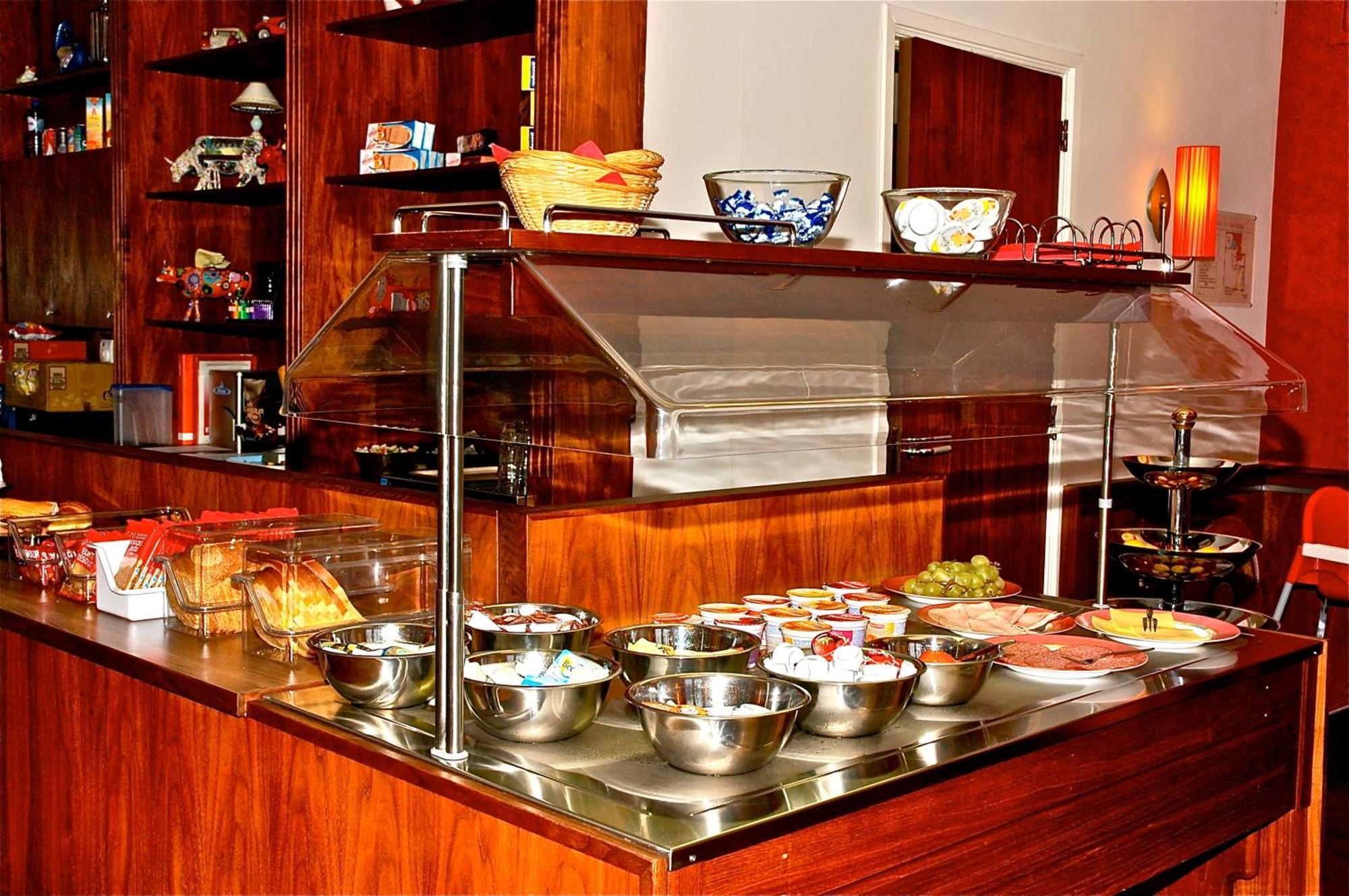 Hotel City Hotel 2*