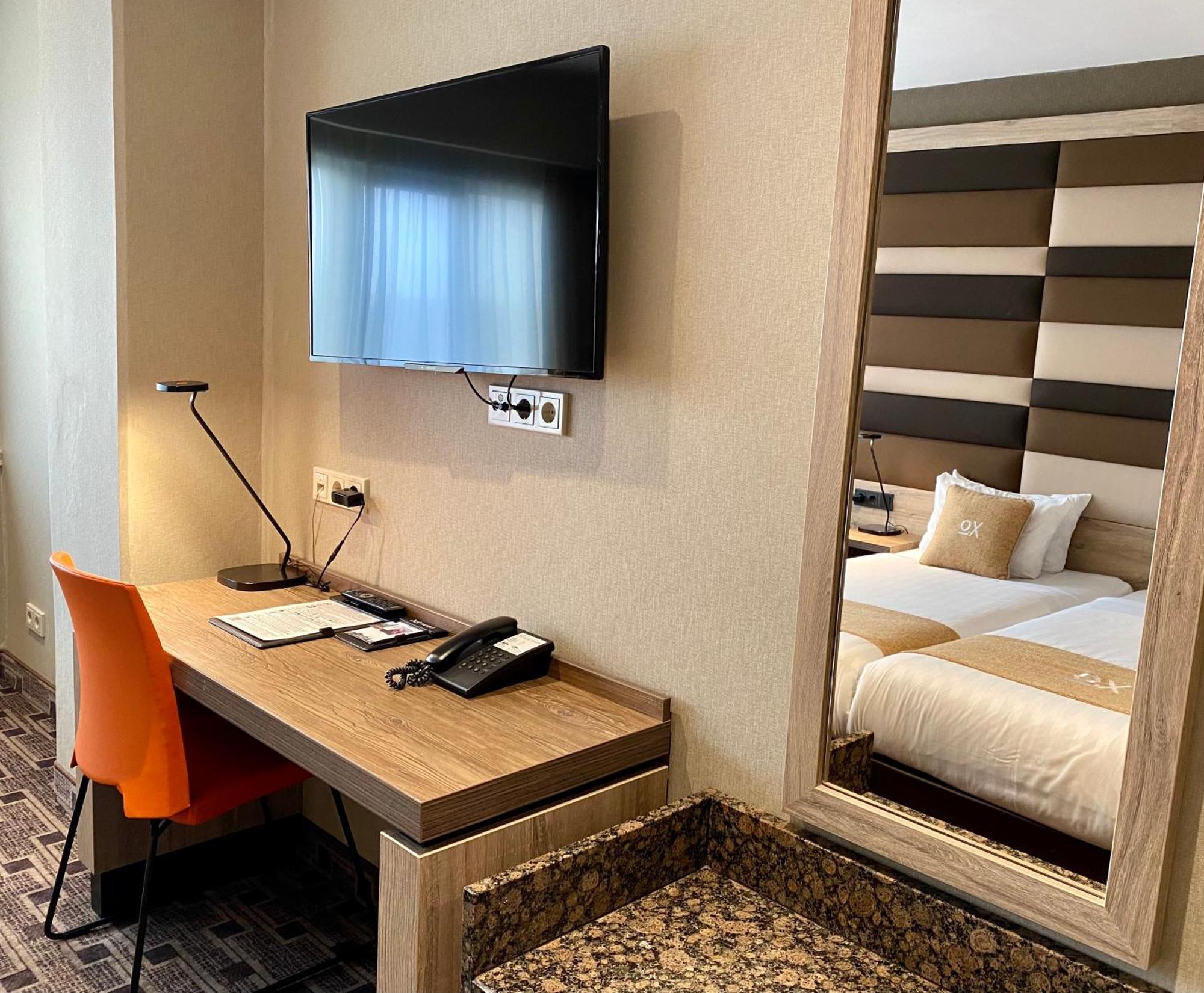Xo Blue Tower 4* Amsterdam