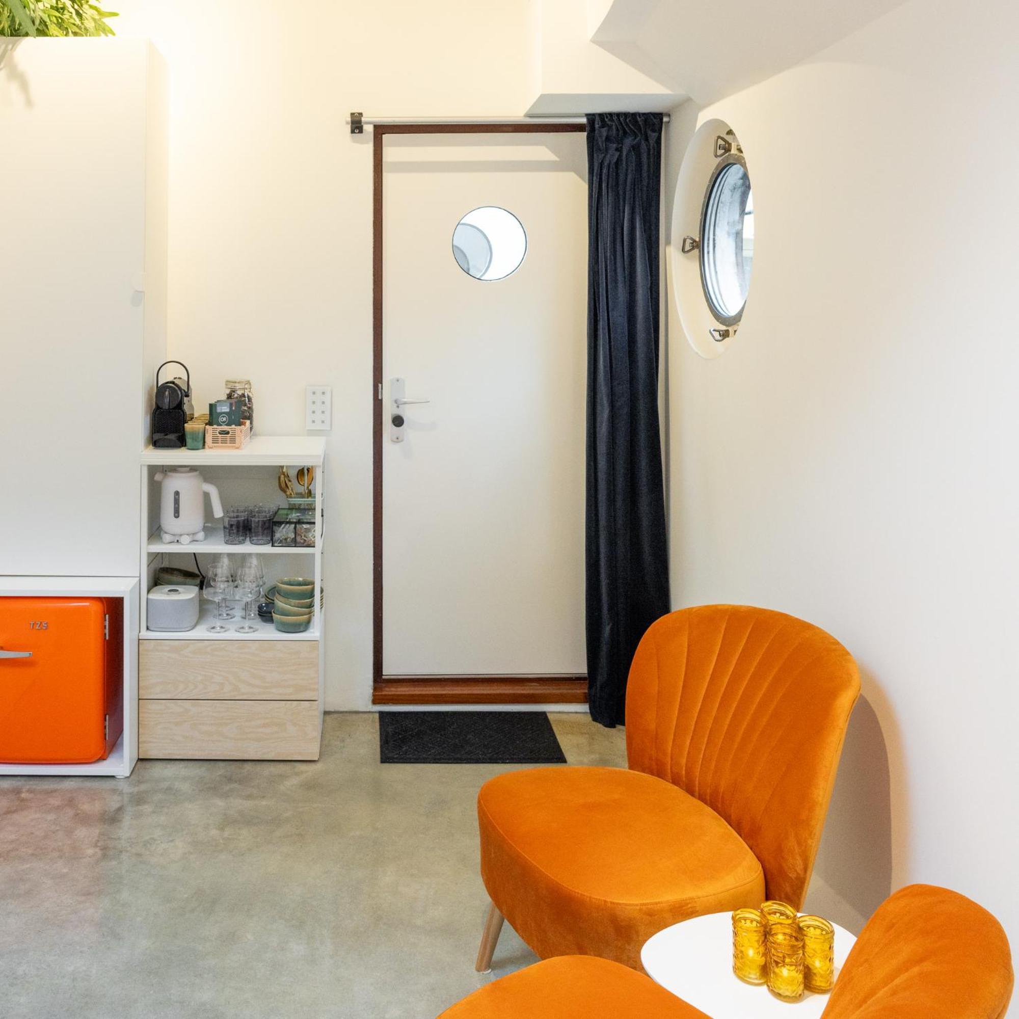 Gasthuis Boat - A Unique Houseboat In