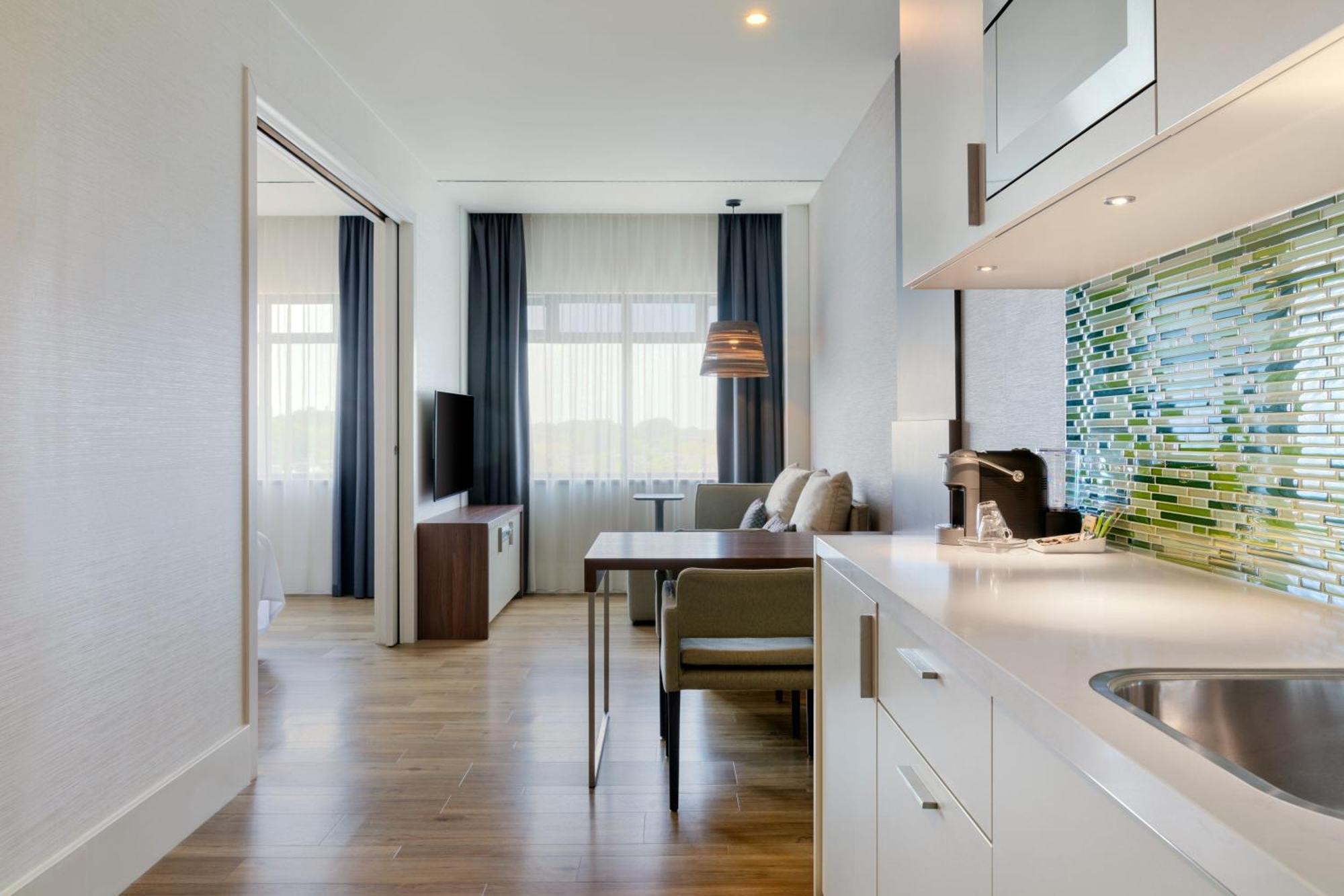 Hotel Element