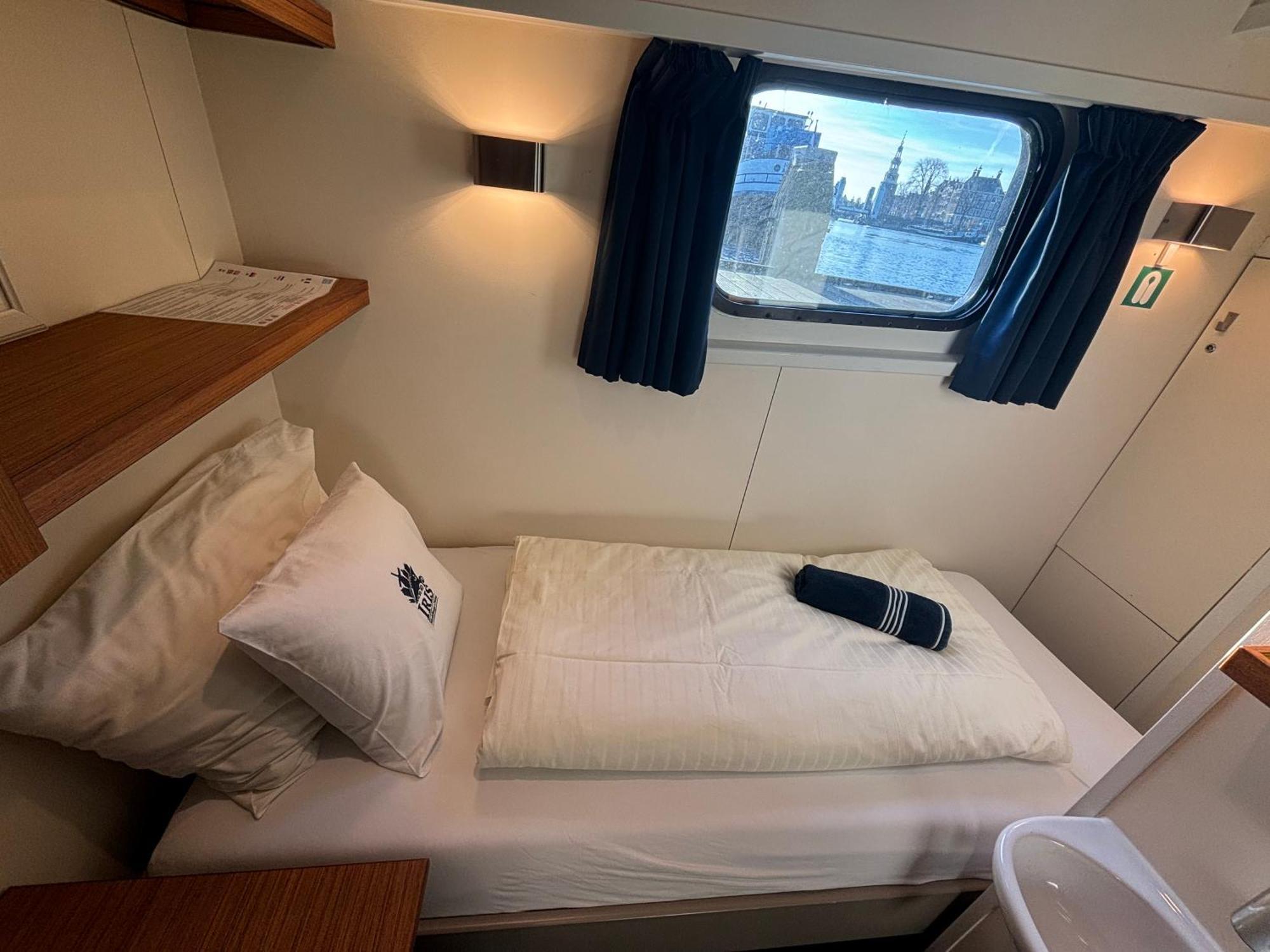 Hotelboat Iris Khách sạn Amsterdam