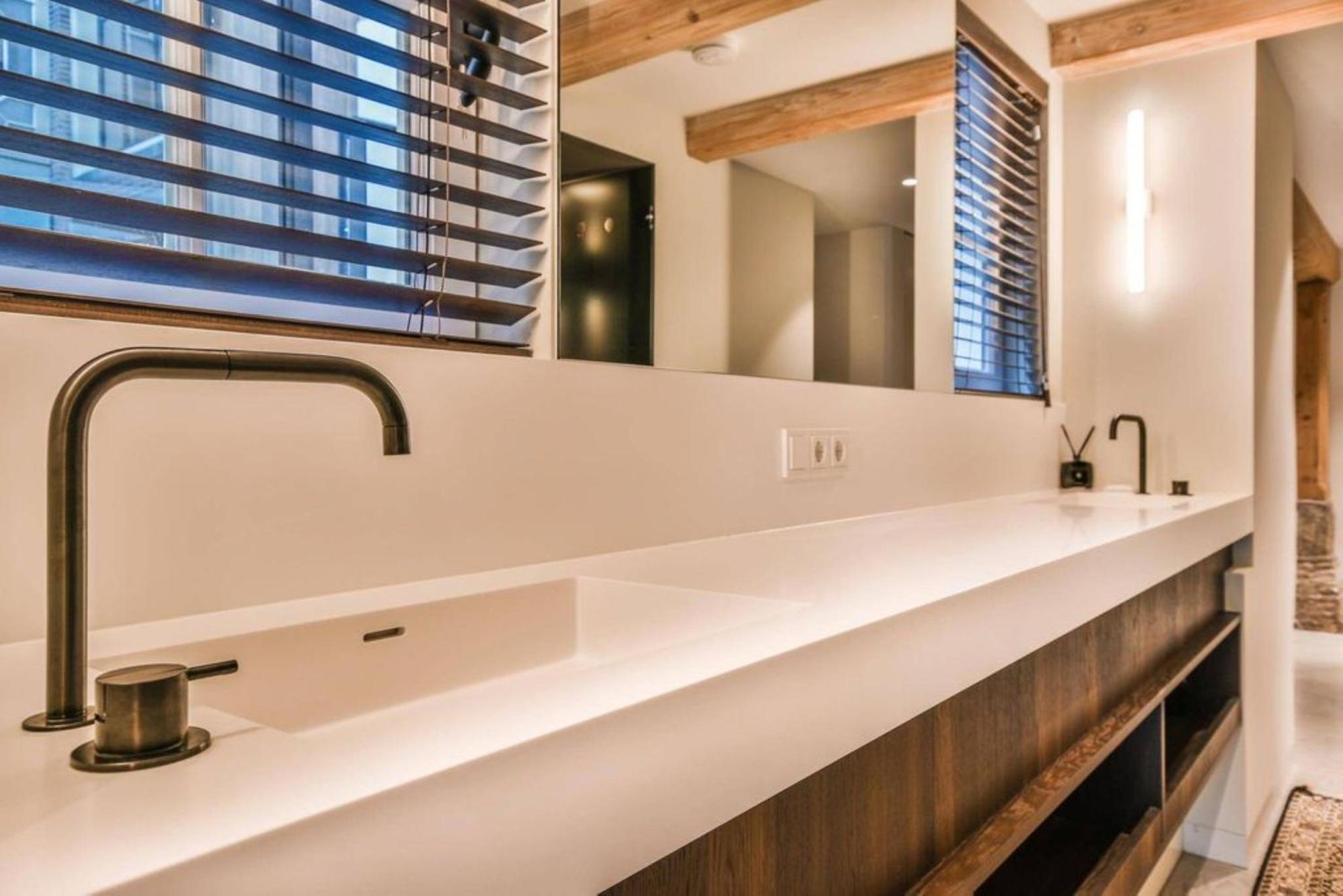 Nhà nghỉ Lyafett Deluxe Amsterdam