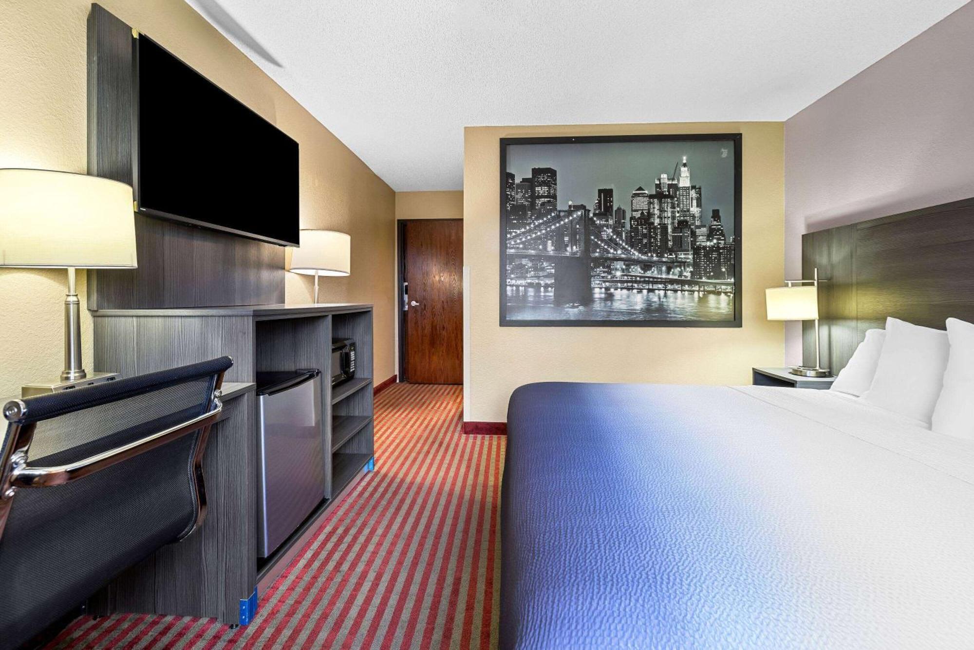 Super 8 By Wyndham 2*