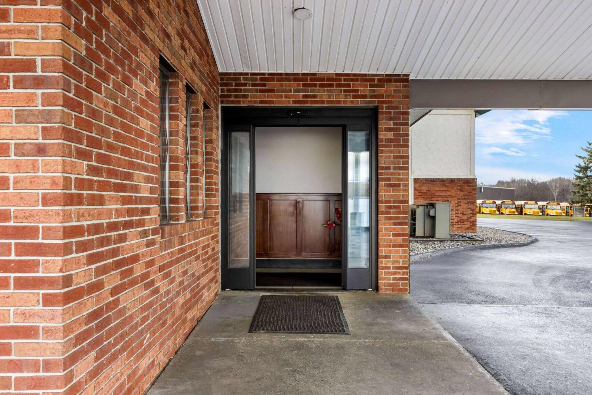 Super 8 By Wyndham