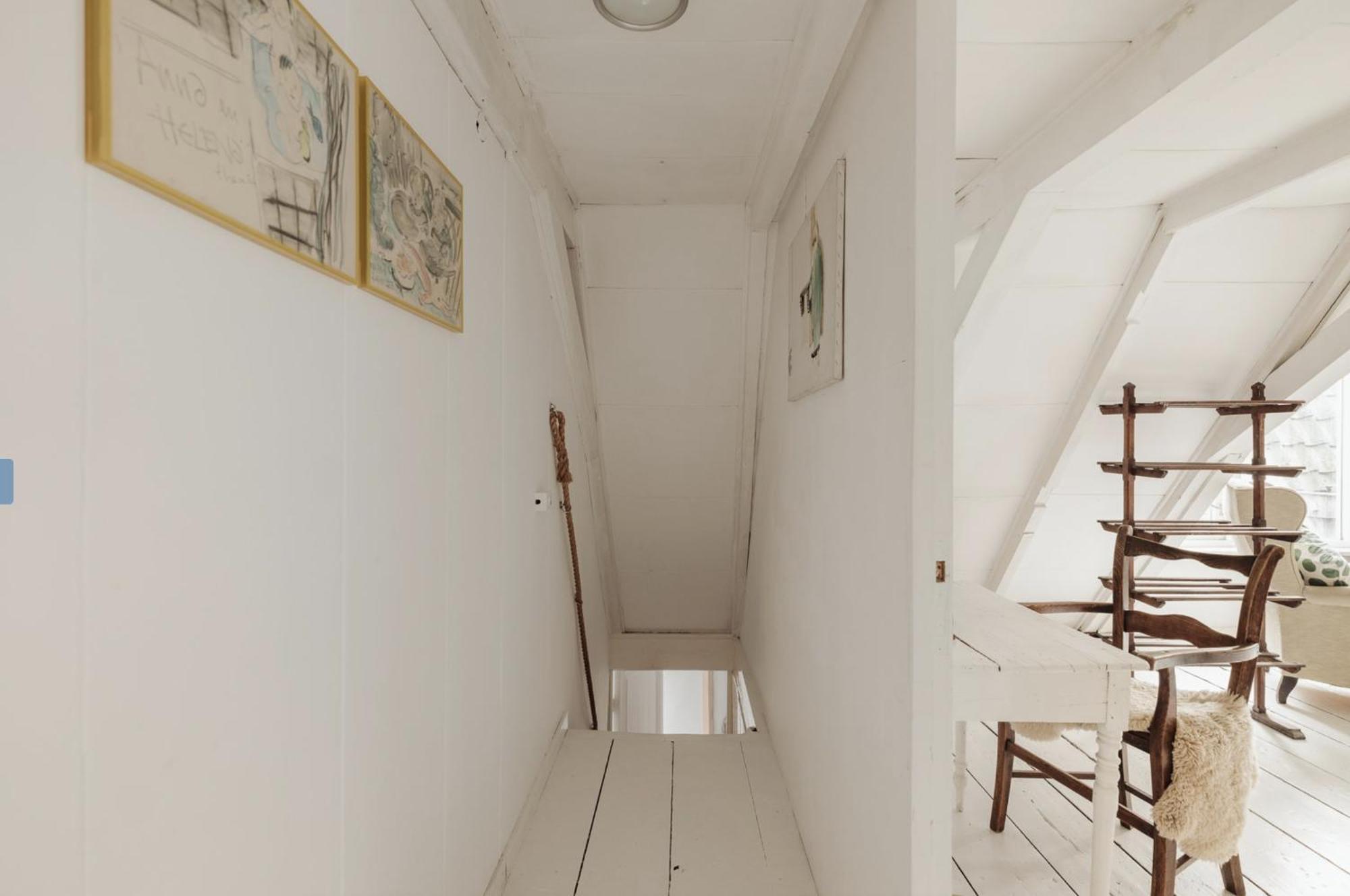 Homestay 2 For 4 Pax In Monument On 3rd Floor