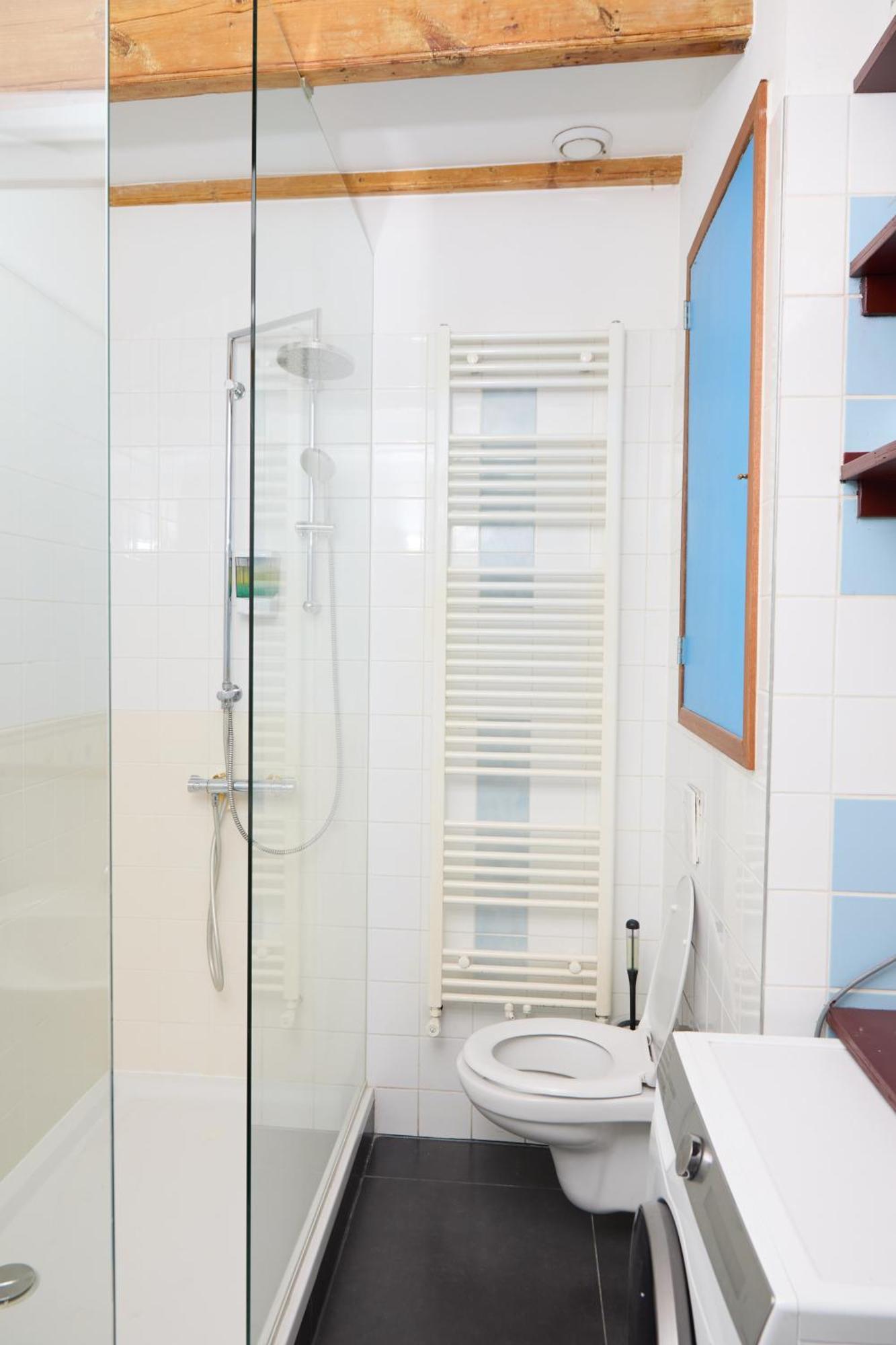 Redlight Canalview Centre Apartment