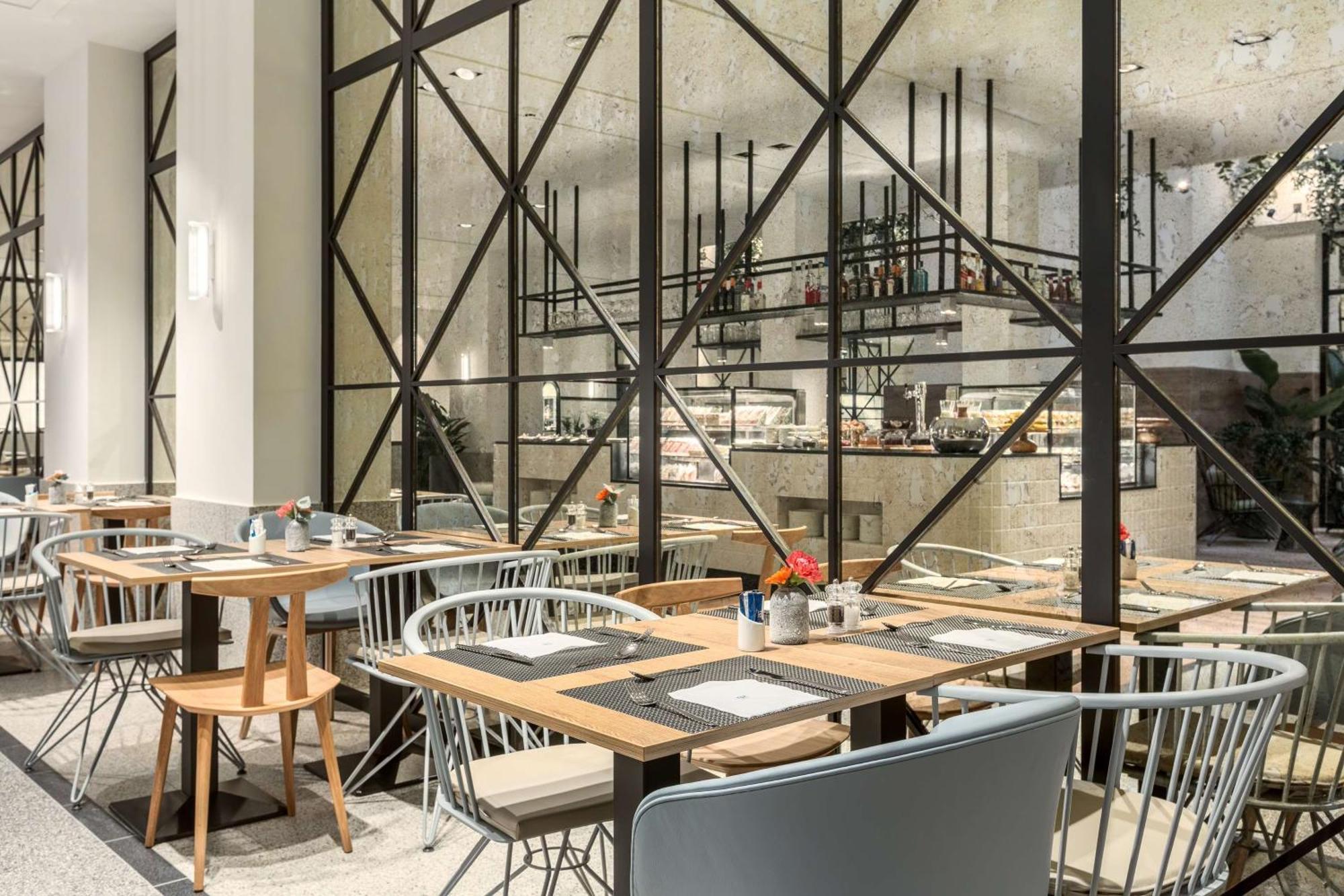 Khách sạn Nh City Centre 4*