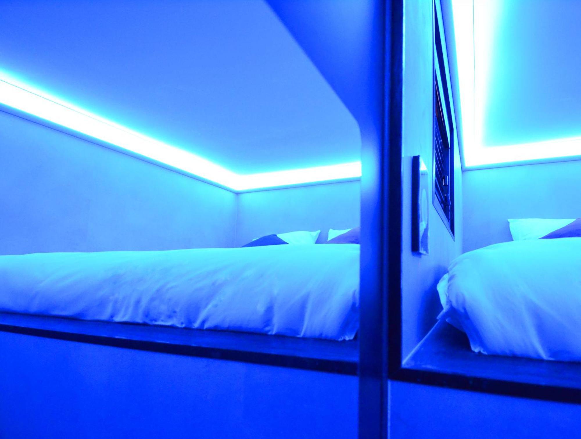 Capsulehotel The Hyve Capsule Amsterdam