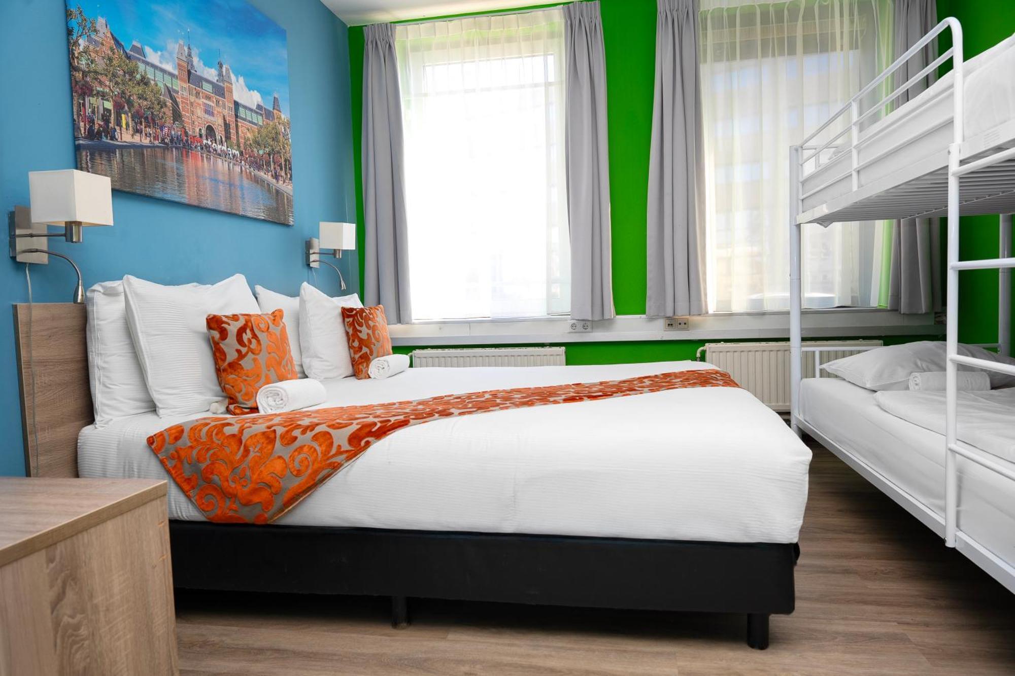 Hotel Teleport Amsterdam