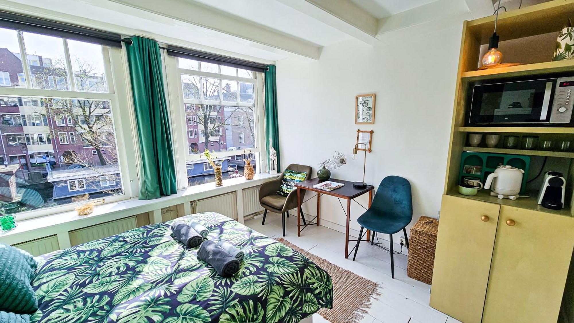 Casa de férias Large En-suite In Historic Canalhouse From 1729