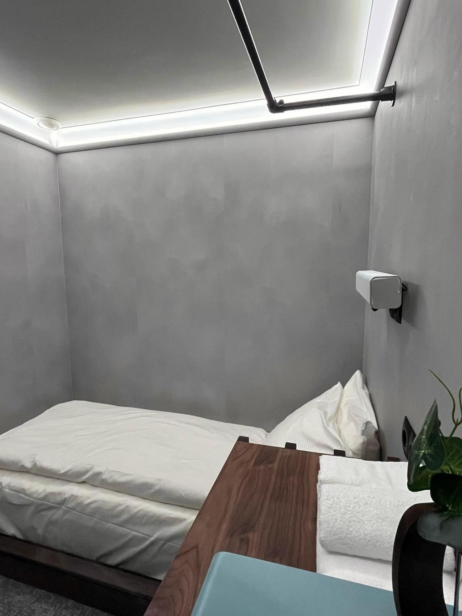 Capsulehotel The Hyve Capsule *