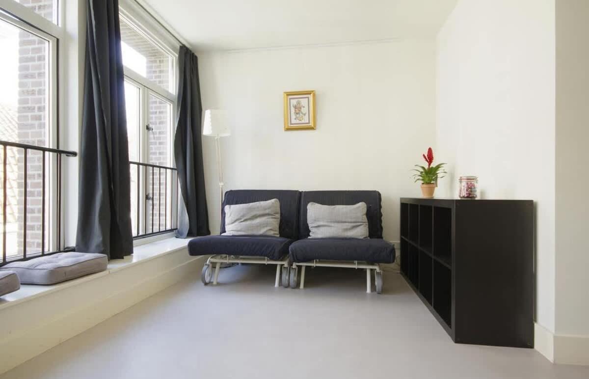 Tweede Laurierdwarsstraat Nhà nghỉ