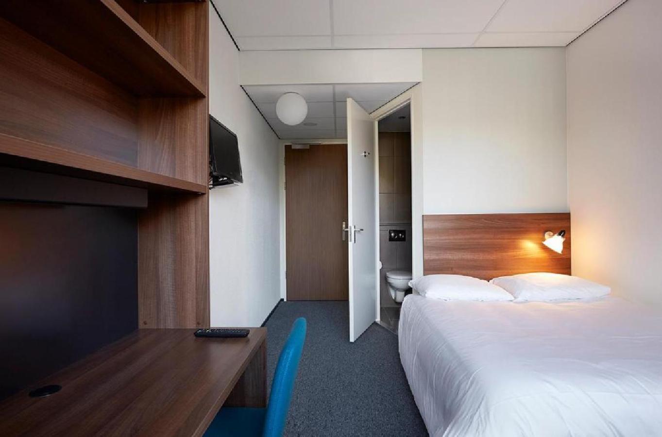 The Social Hub West Extended Hotel 3*