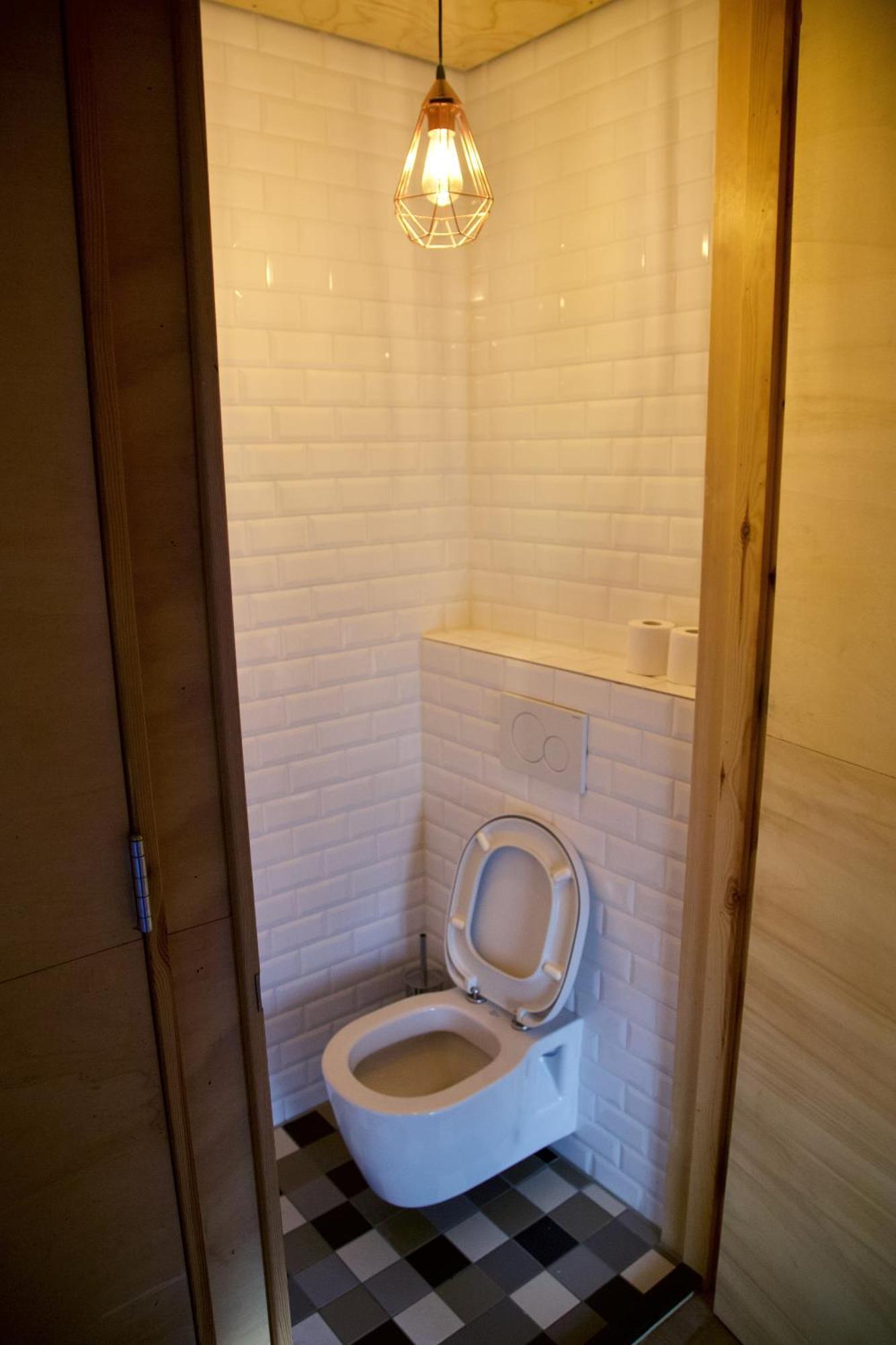Basecamp Tiny House Village Nhà nghỉ