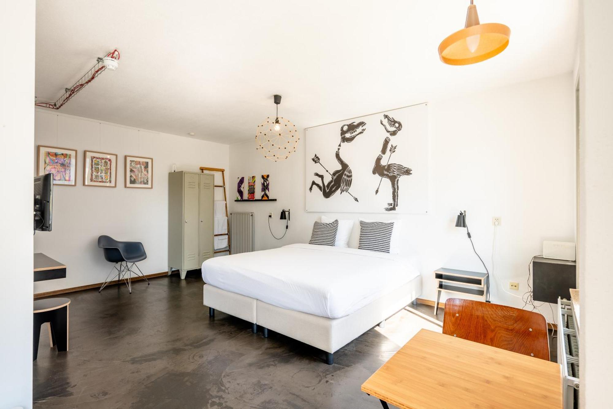 Zuid Oost Heesterveld Zoh Khách sạn 3*