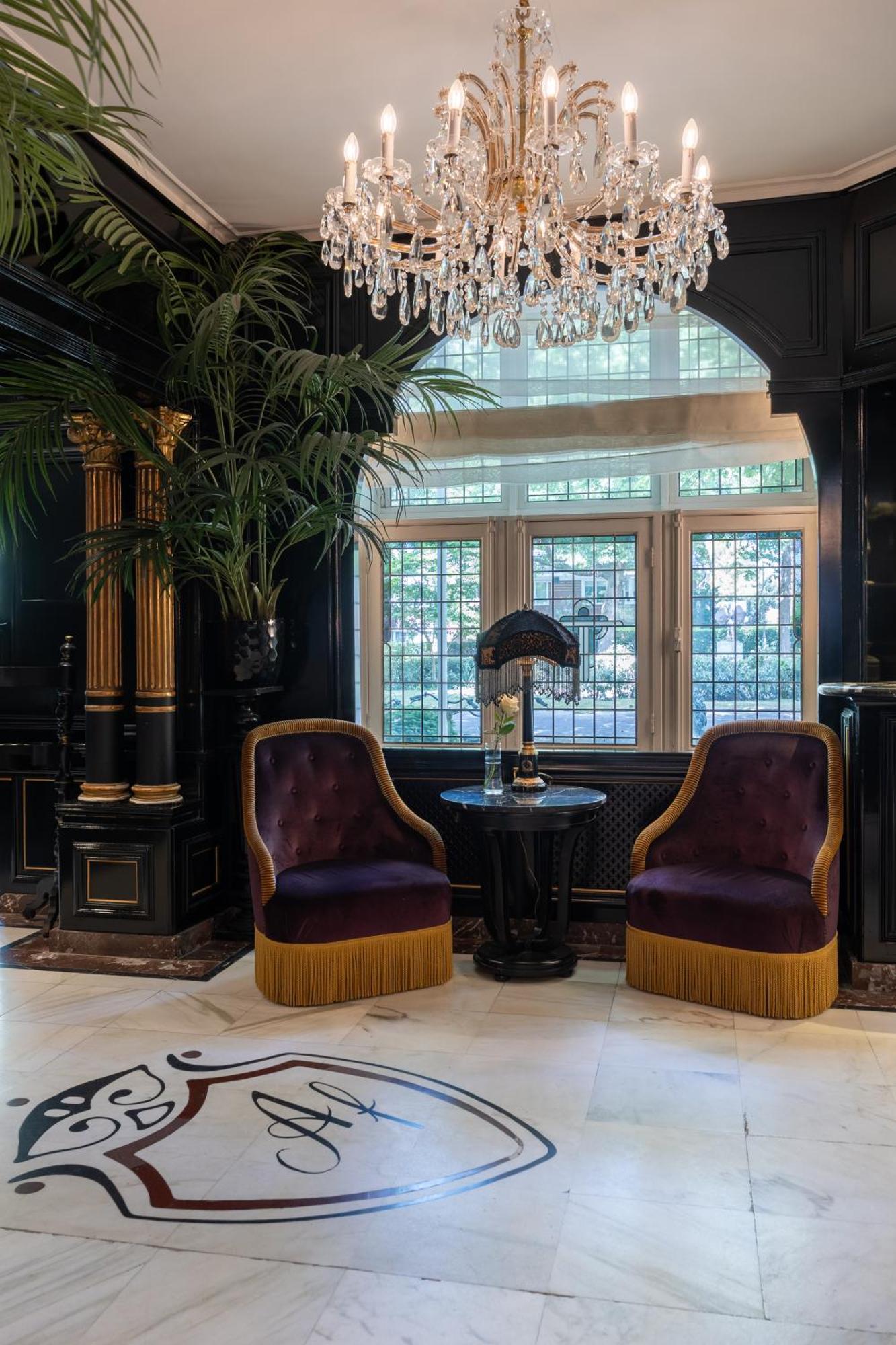 Apollofirst Boutique Khách sạn