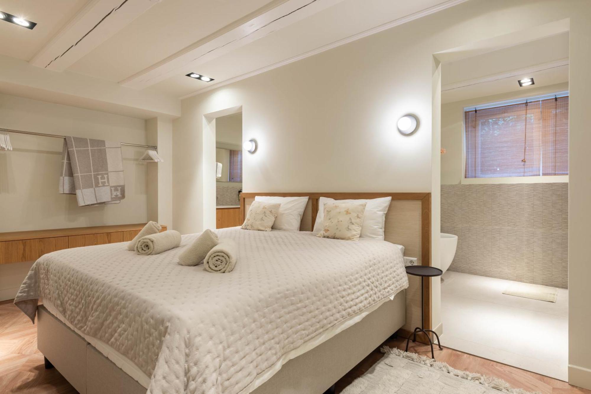 Apartamento Newly Renovated Luxurious 200 Sqm Loft In Centre Amesterdão