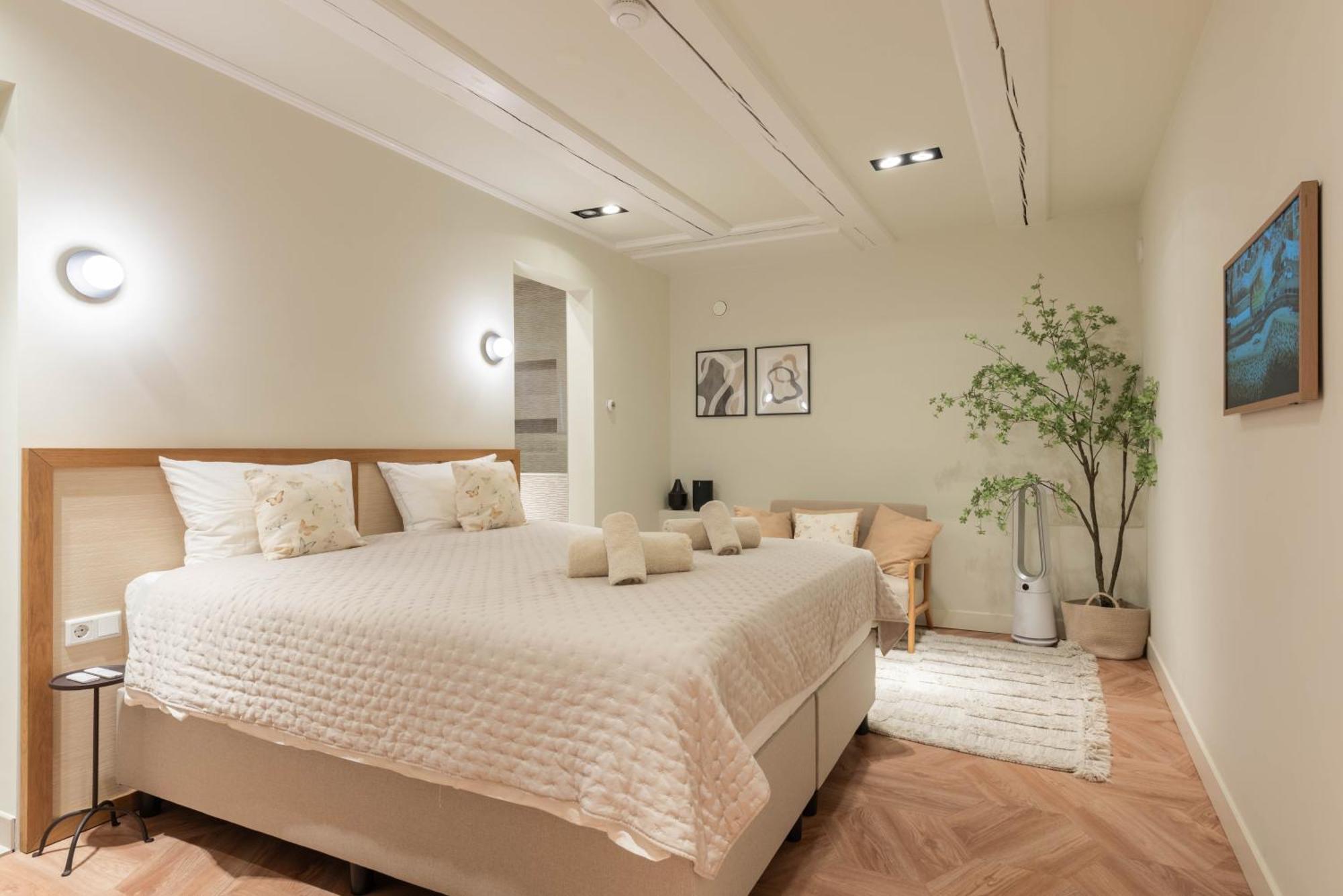Newly Renovated Luxurious 200 Sqm Loft In Centre Apartamento