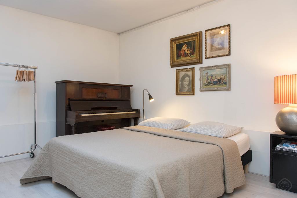 Authentic West Bed & Breakfast Amsterdam
