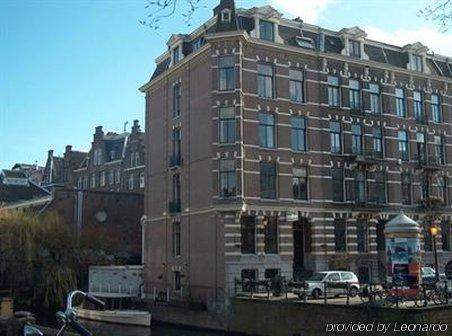 Khách sạn Hotel Amsterdam Inn