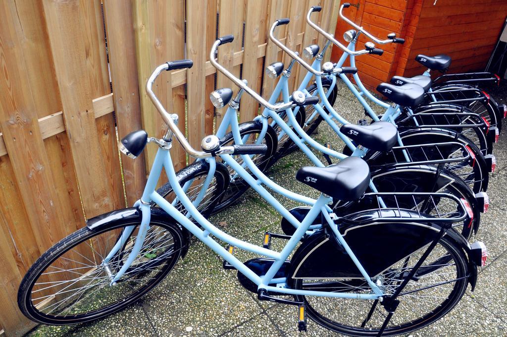 Khách sạn Vossius Vondelpark 3*
