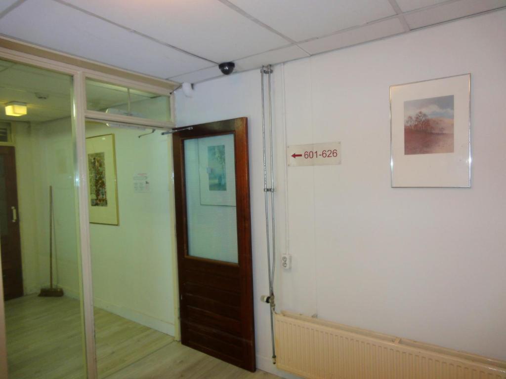 Budget Hostel Bargain Toko