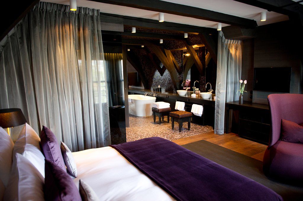 Khách sạn Canal House