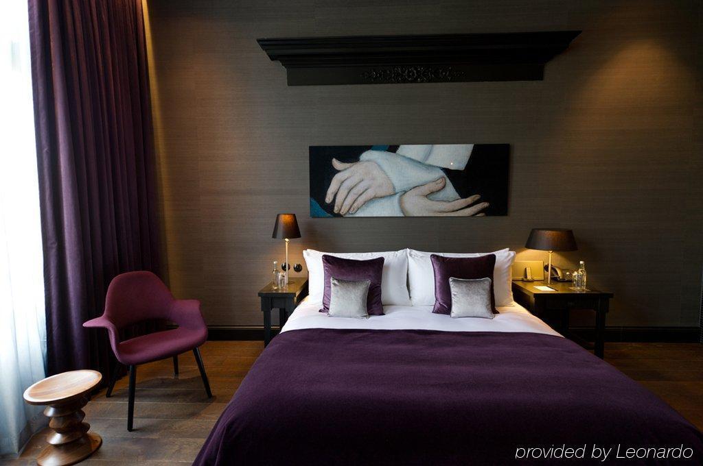 Canal House Khách sạn 4*