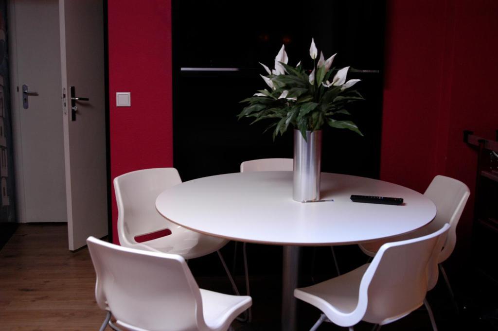 Rembrandt Square Hotel
