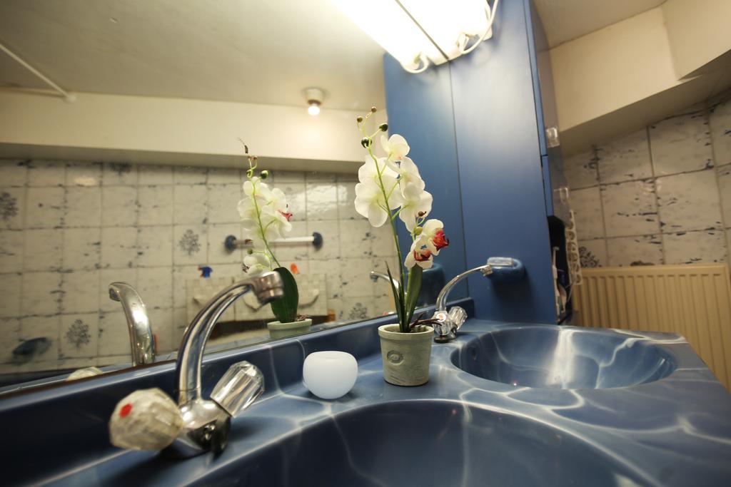 Homestay Nieuwpoortkade Houseboat - Canalview Ams