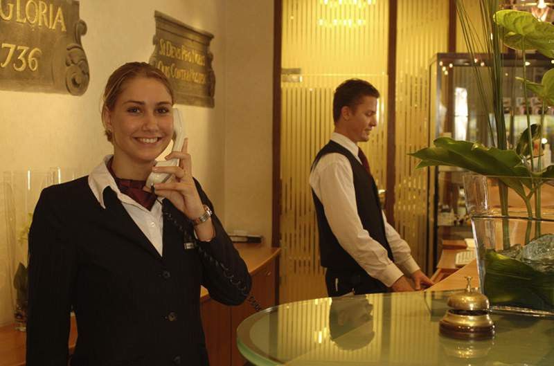 Inntel Centre Khách sạn 4*